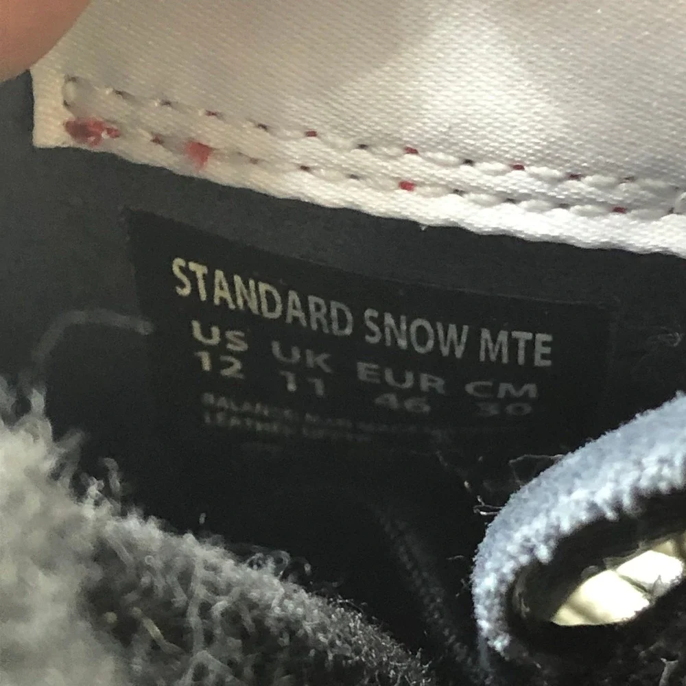 Vans Standard Snow MTE Boots Mens 12 Black White Extreme Cold Weather Waterproof